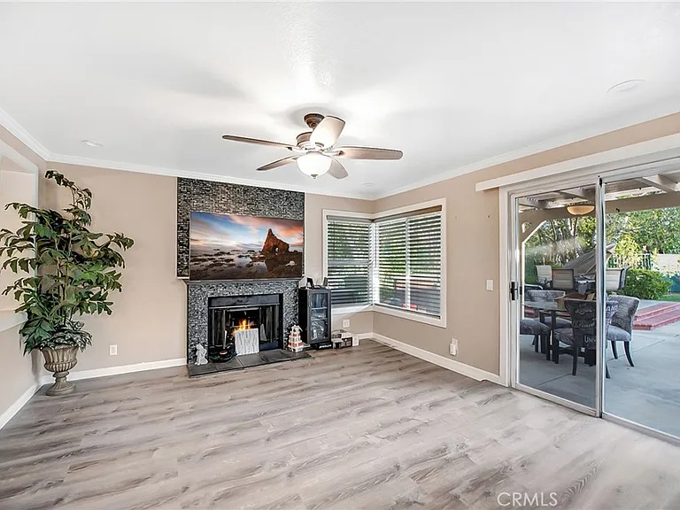 10 Valley Crest Rd — Photo 10