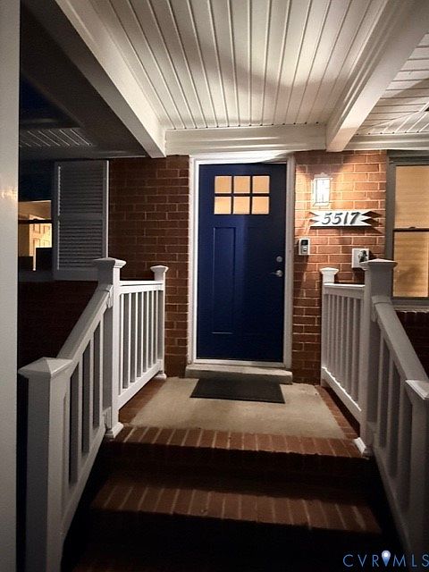 2nd image of 5517 Hawthorne Ave