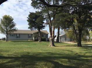 22102 Meade Rd, Parsons, KS 67357