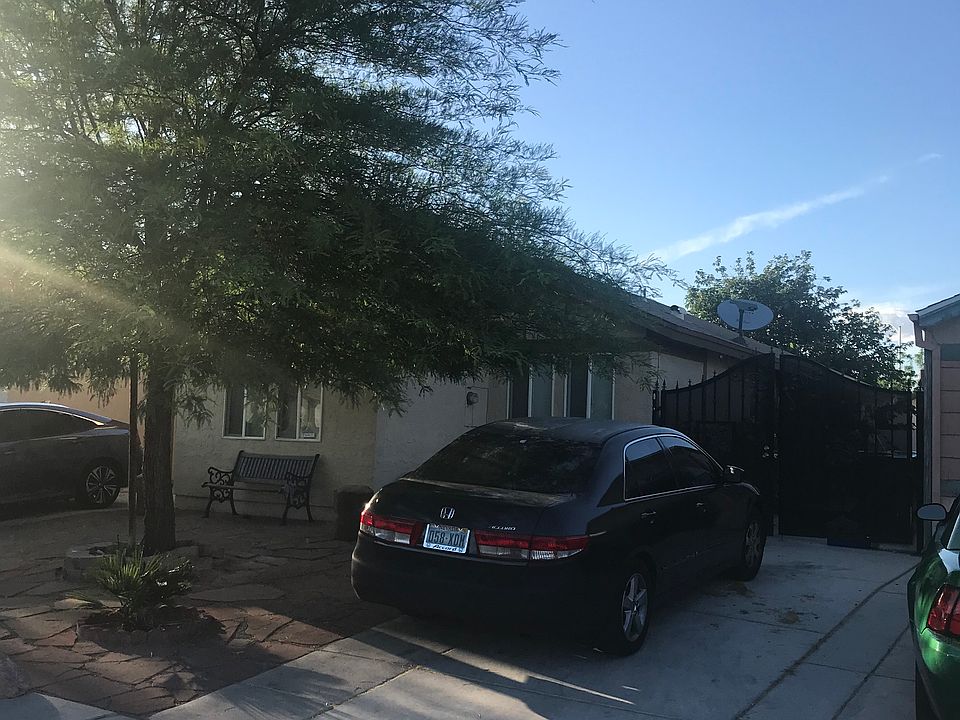 2nd image of 6814 Sebring St
