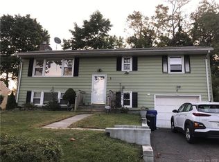 12 Jenny Jenks Rd, Norwalk, CT 06851