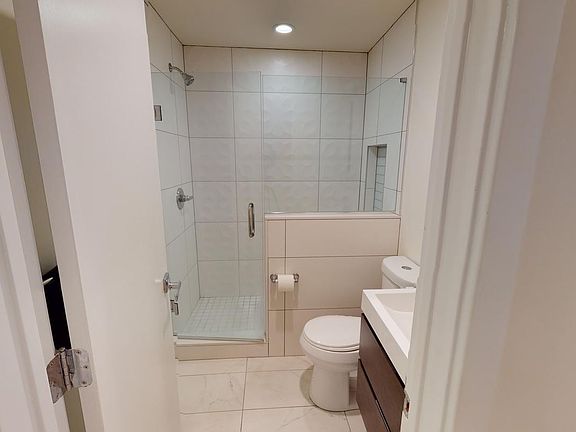 3rd image of 1013 S 12th St APT A