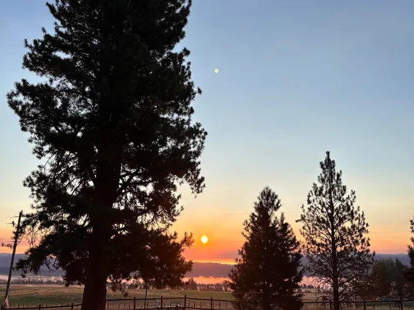 191 Bear Wallow Rd, Cascade, ID 83611