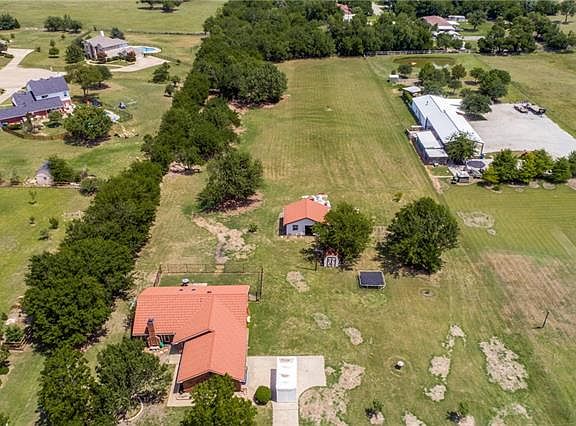 3rd image of 6970 Freda Ln