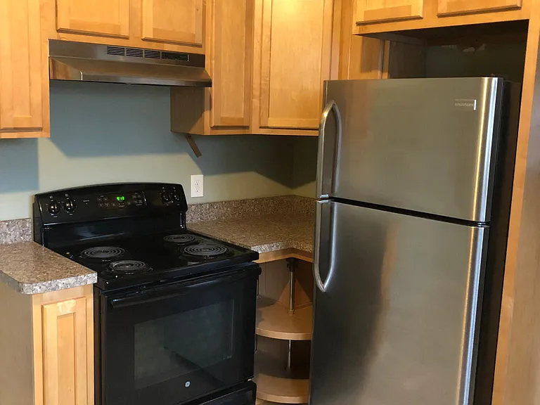 245 Buttonwood Ave — Photo 15