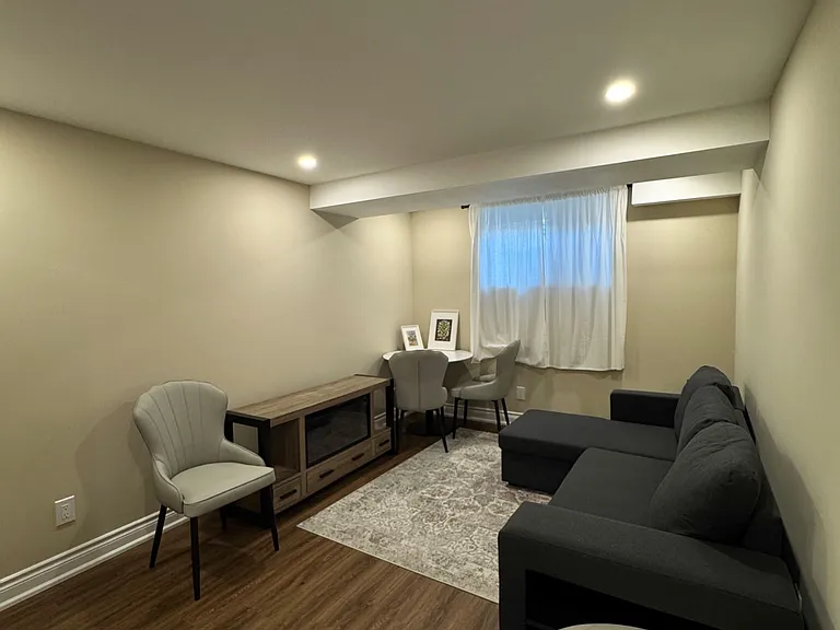 20 Dudley Dr #B — Photo 2