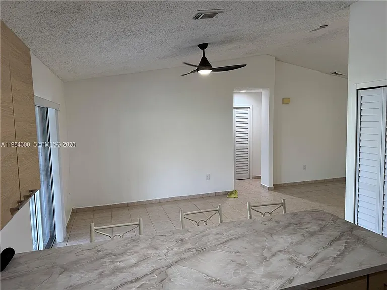 14325 SW 11th Ter — Photo 6