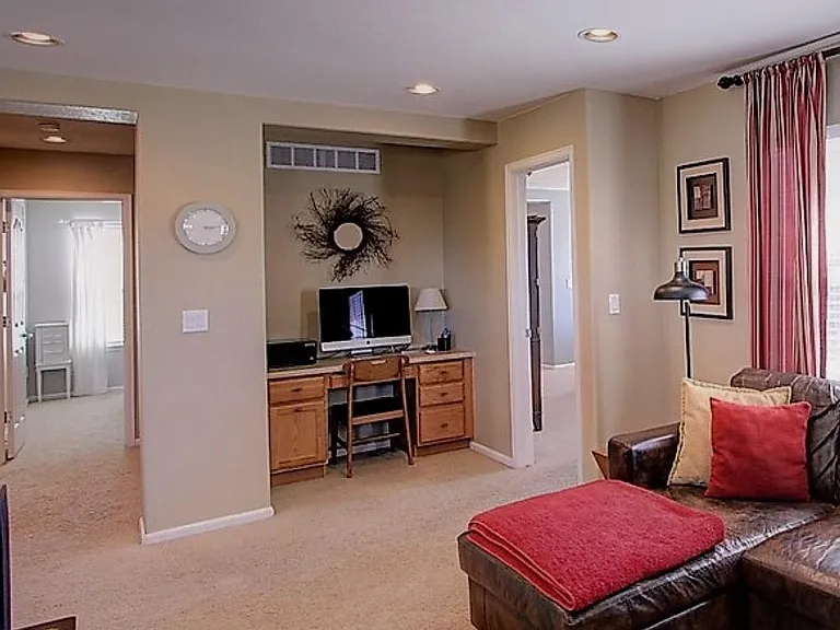10598 Jewelberry Trl — Photo 14