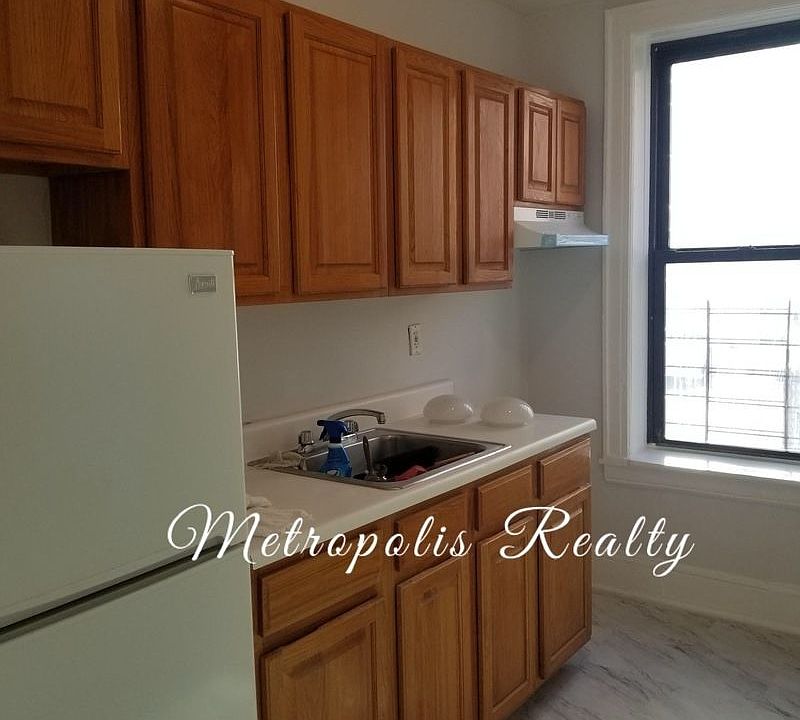 1st image of 31-18 Newtown Ave #B4