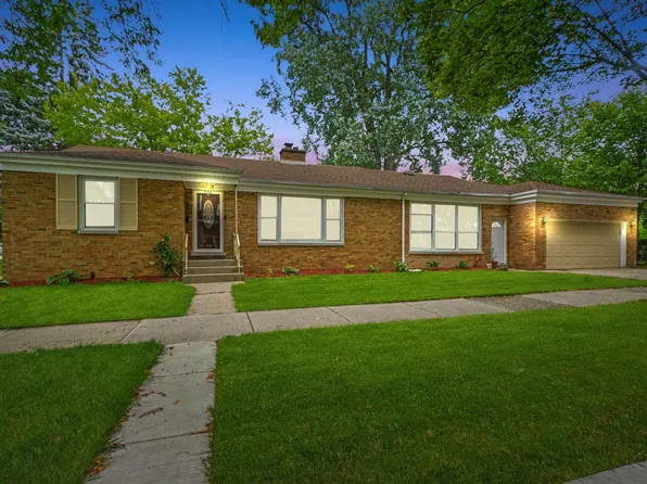 4120 Cleveland St, Skokie, IL 60076