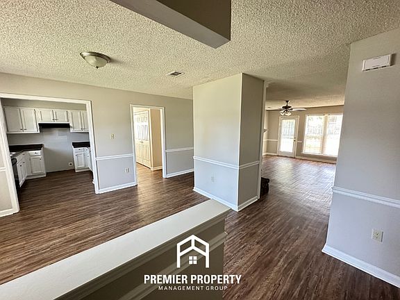 2nd image of 6387 Fawn Hollow Cir N