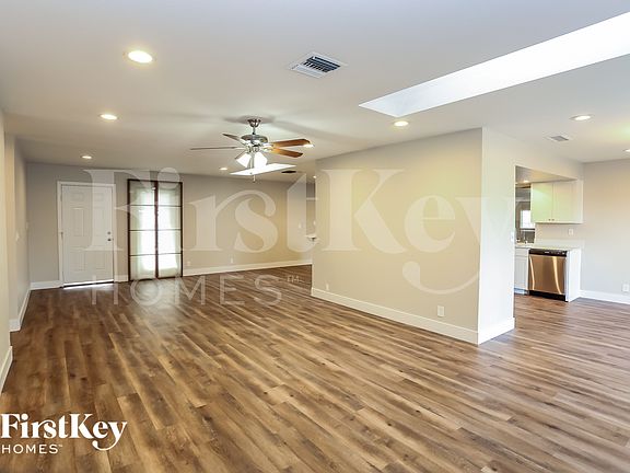 4th image of 3762 Nicole St