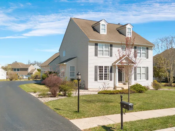 210 Warren Ct, Exton, PA 19341