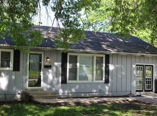 9310 Manchester Ave, Kansas City, MO 64138