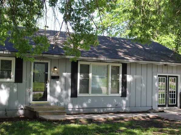 9310 Manchester Ave, Kansas City, MO 64138