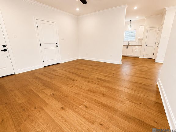 4th image of 3252 Jackson St
