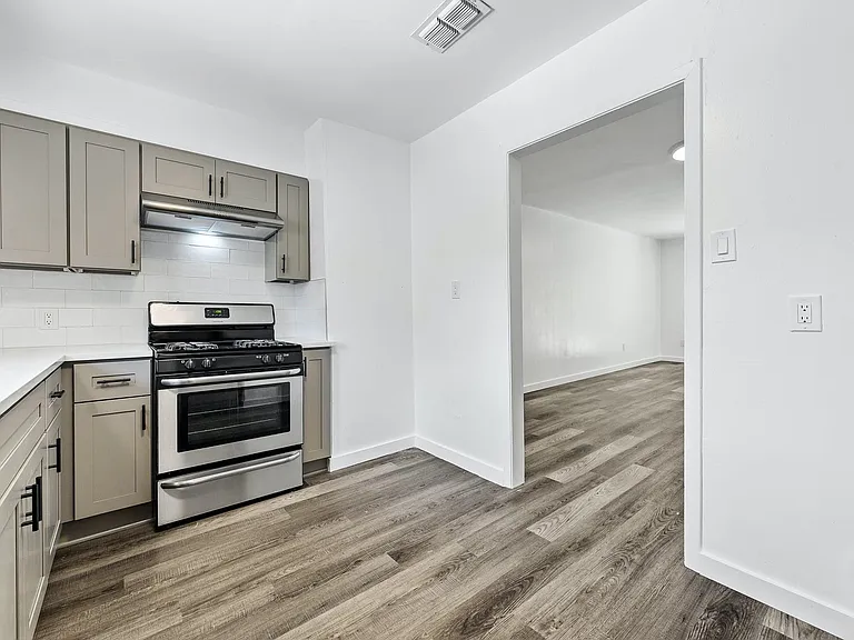 1706 Elmhurst Dr #A — Photo 9