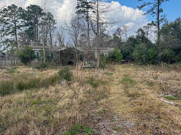 3rd image of 1768 Pinewood Rd