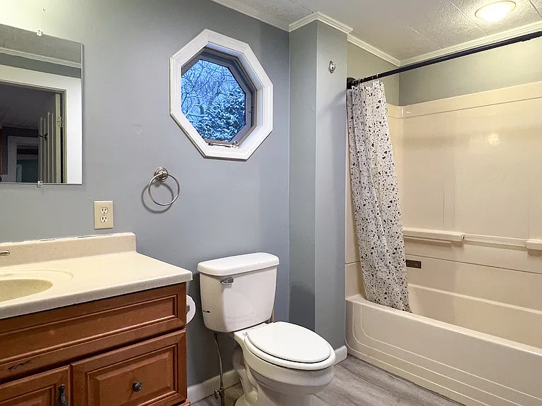 180 Birch St — Photo 6