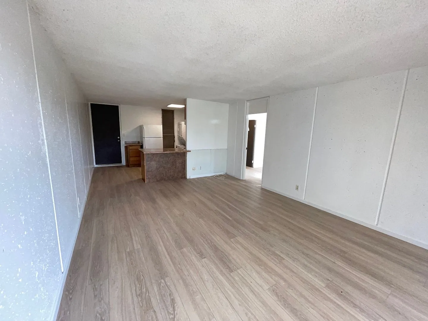 "Cathedral Point" Spacious Ground-Floor 1-Bedroom For Rent. — Photo 2