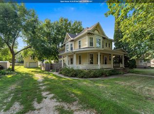 105 S Carroll St, Rock Rapids, IA 51246