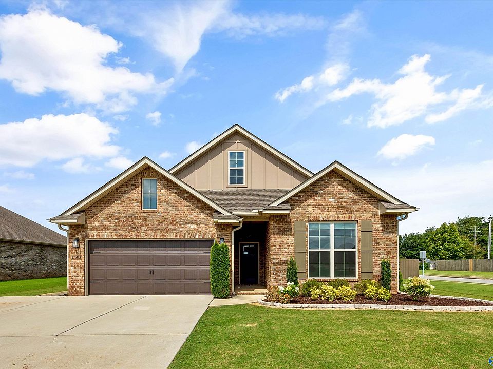 1st image of 17503 Fieldway Cir NW