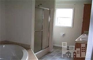 3rd image of 1055 Lexington Avenue