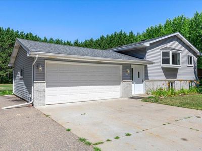 107 221st Ave NW, Oak Grove, MN, 55011