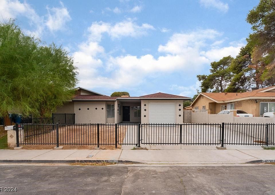 1st image of 4737 Mahogany Dr