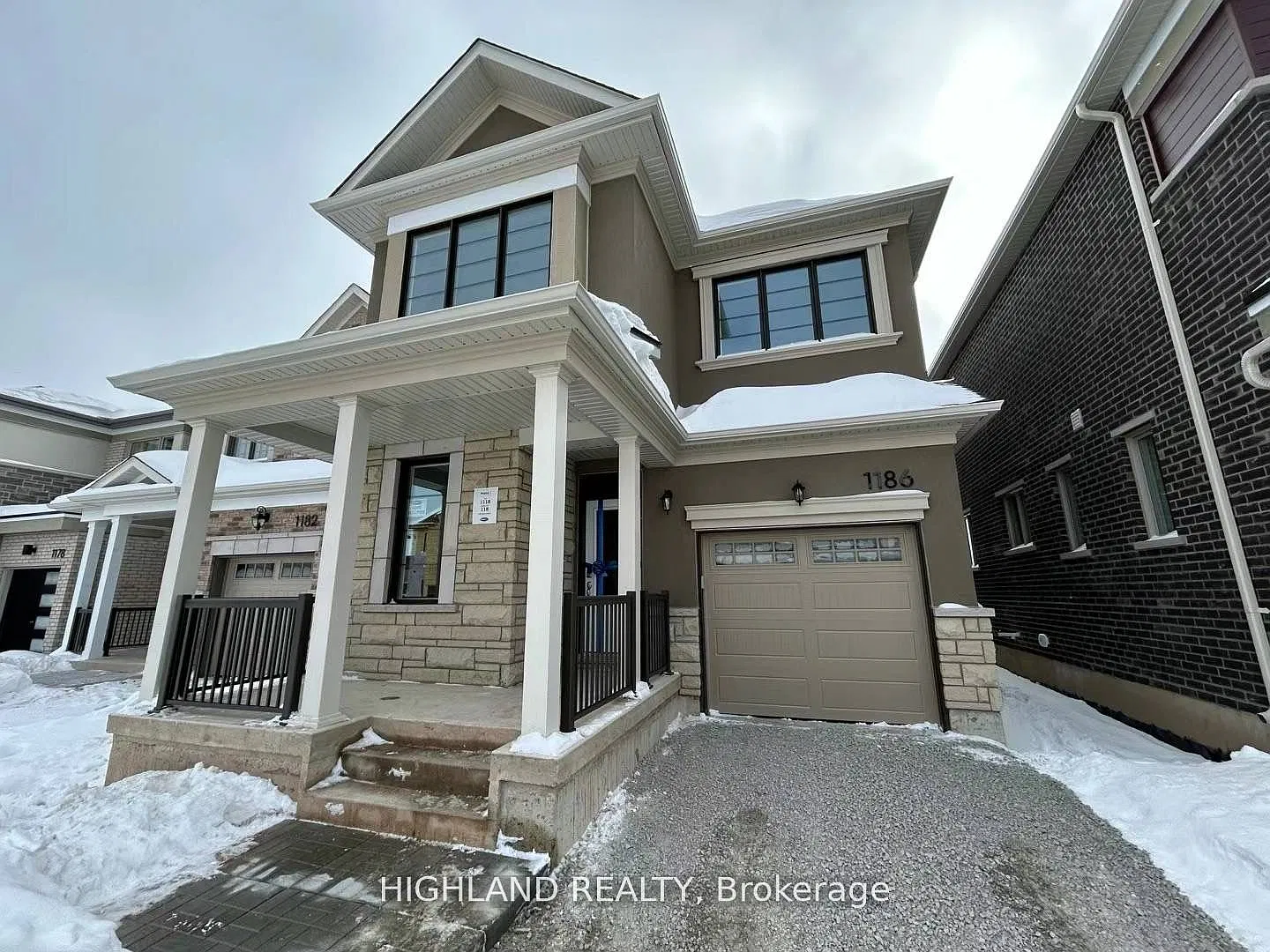 4 bed, $3,800 — Photo 1