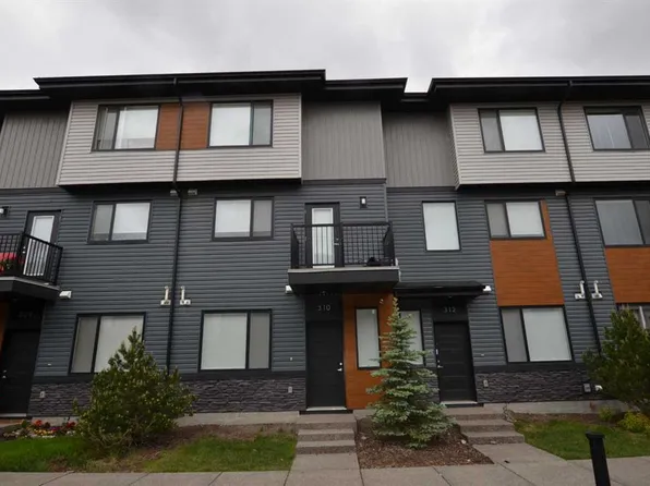 310 S Corner Glen Cir NE, Calgary, AB T3N 2E2