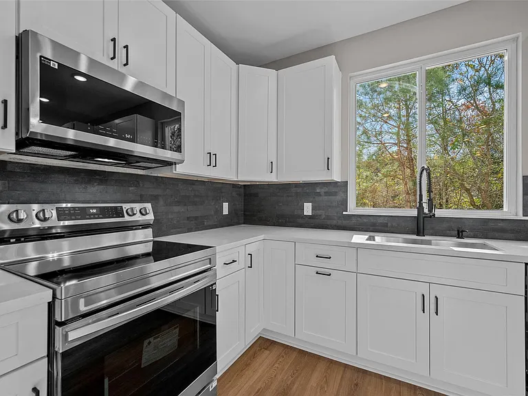 28407 Champion Oaks Dr — Photo 17