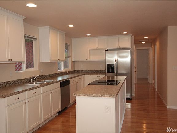 4th image of 21841 12th Ave S