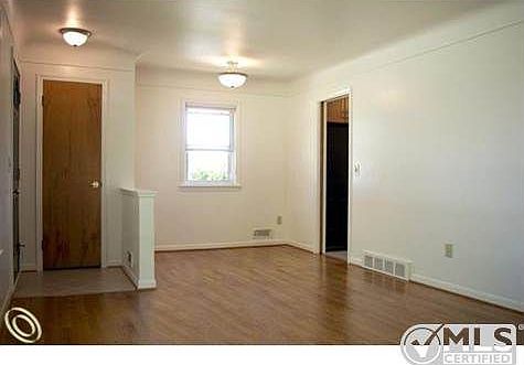 living room 1.jpg