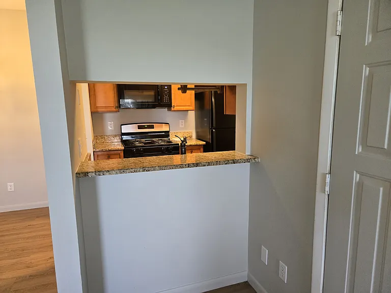 2049 San Marcos Dr SE #126 — Photo 3