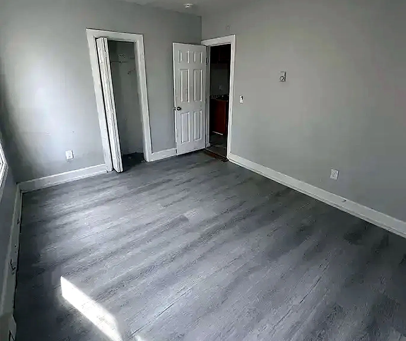 2 bed, 850 sqft, $1,249 — Photo 2