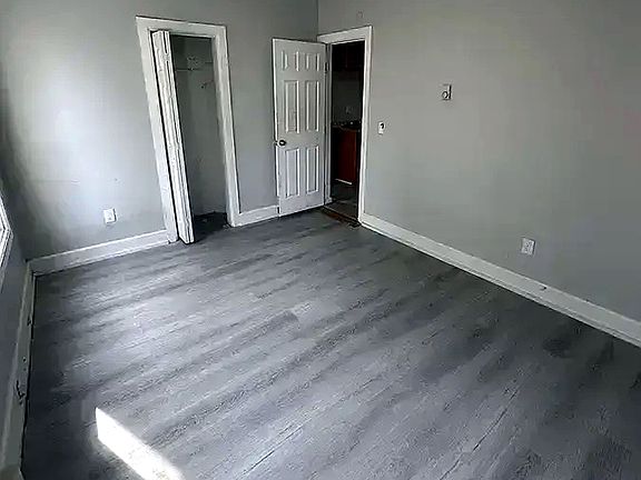 2nd image of 76A2 Oak St #2