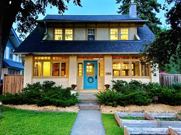 206 Lexington Pkwy N, Saint Paul, MN 55104