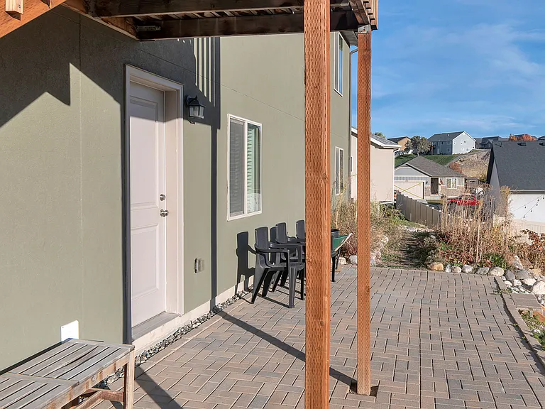 1655 S Longview Rd #1 — Photo 15