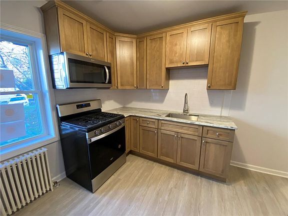 3rd image of 120 E Central Ave