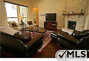 Living room with lots of natural lighting.