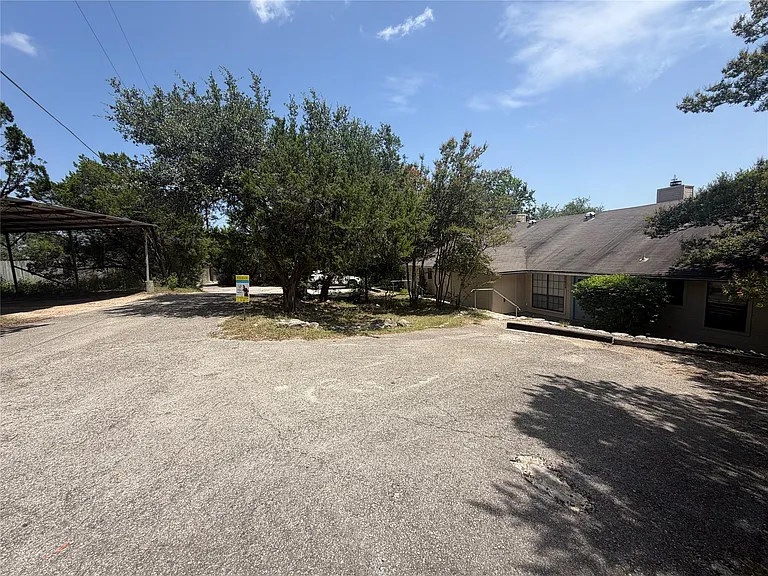 11101 Oak Branch Dr — Photo 2