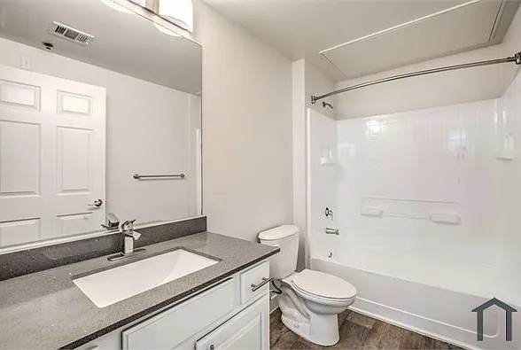 3896 University Center Dr #3-308 — Photo 15