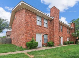 210 Rolston Rd APT 2, Irving, TX 75060