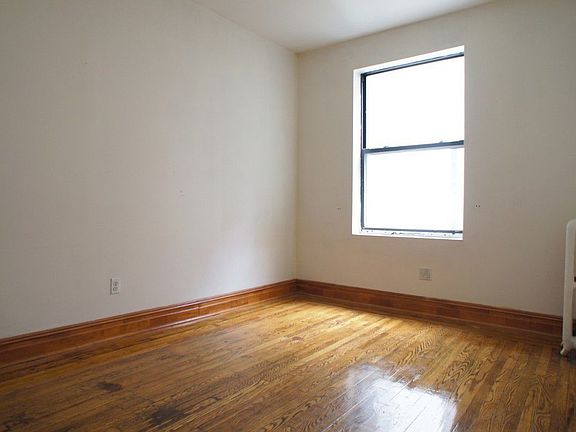 4th image of 64 W 108th St APT 4E