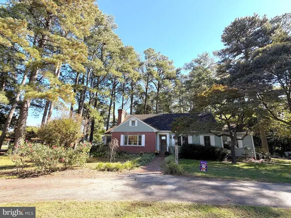1129 Riverside Dr, Salisbury, MD 21801