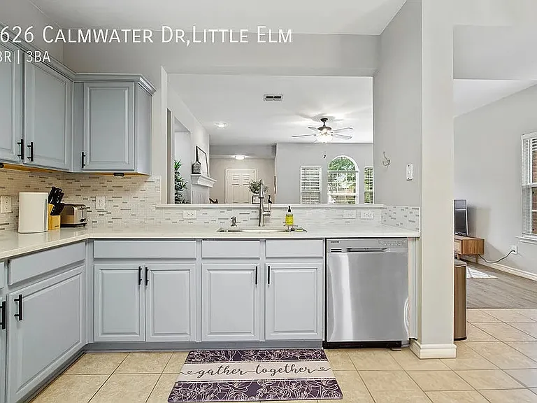 2626 Calmwater Dr — Photo 5