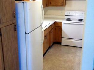 8615 22nd Ave APT 10, Kenosha, WI 53143
