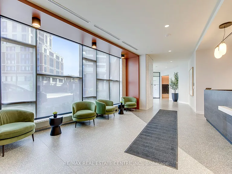 2495 Eglinton Ave W #2603 — Photo 3
