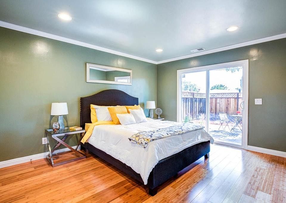 1081 Beech St, East Palo Alto, CA 94303 Zillow